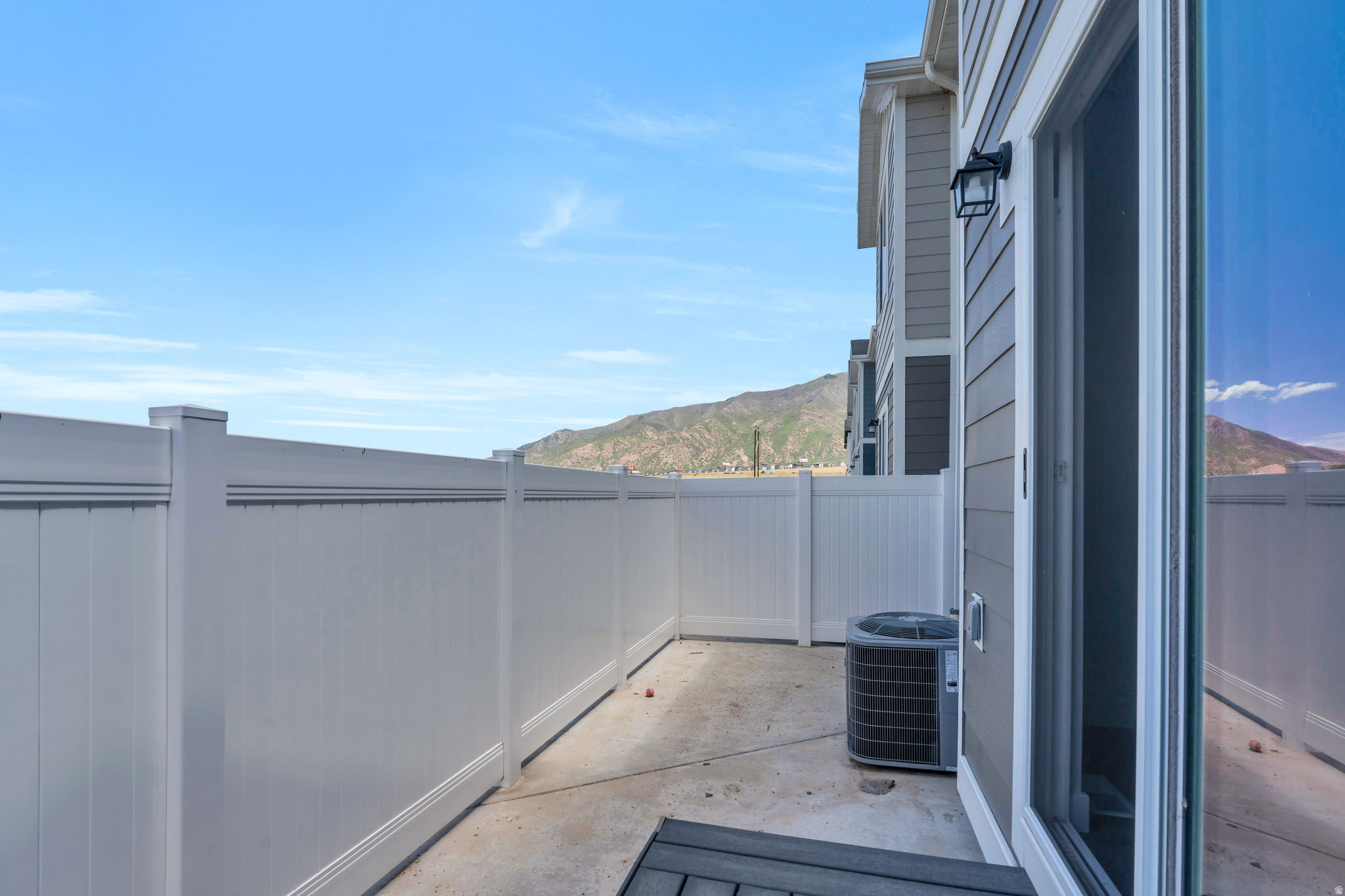 RIDGE - Residential