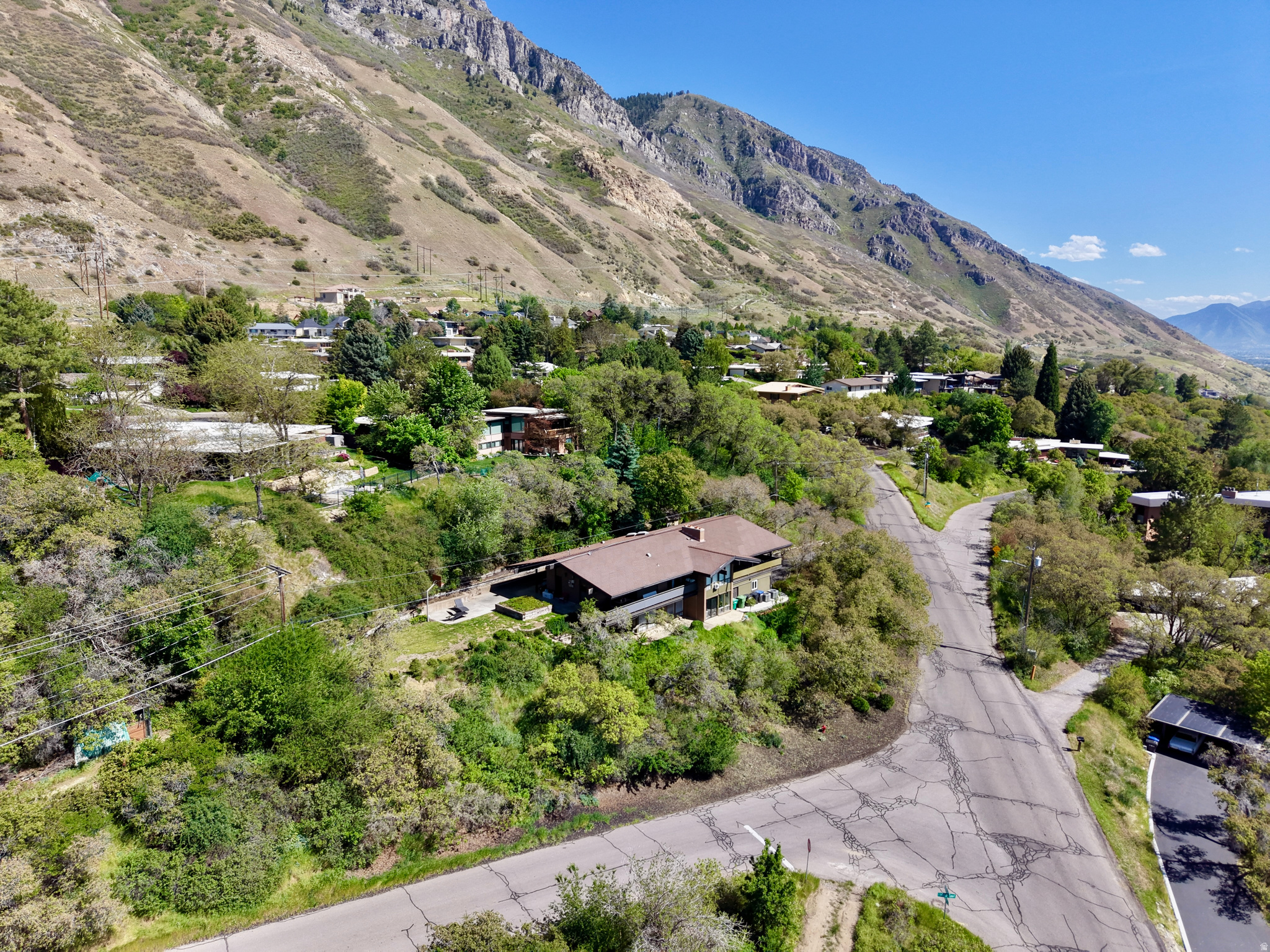 OAK HILLS - Residential