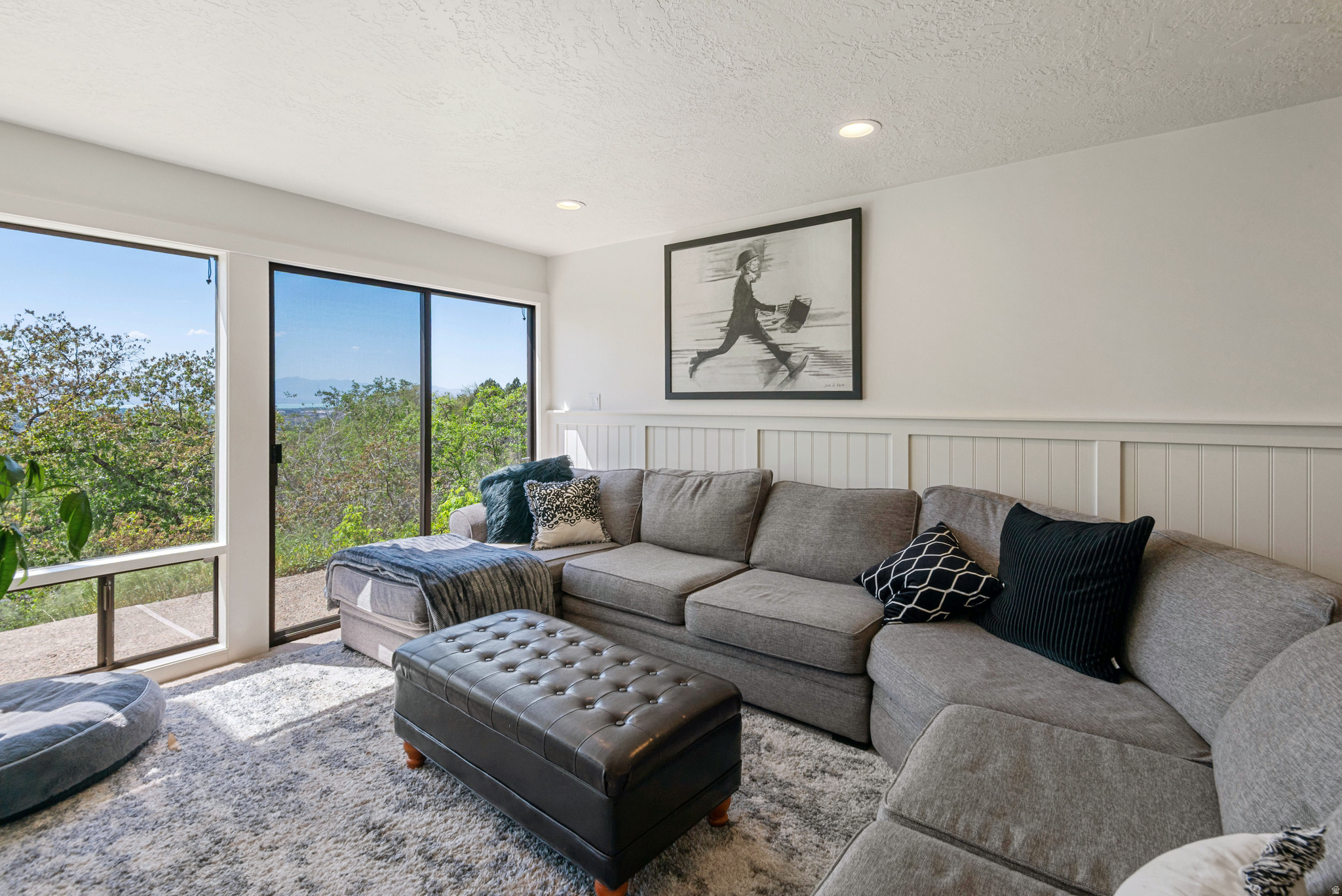 OAK HILLS - Residential