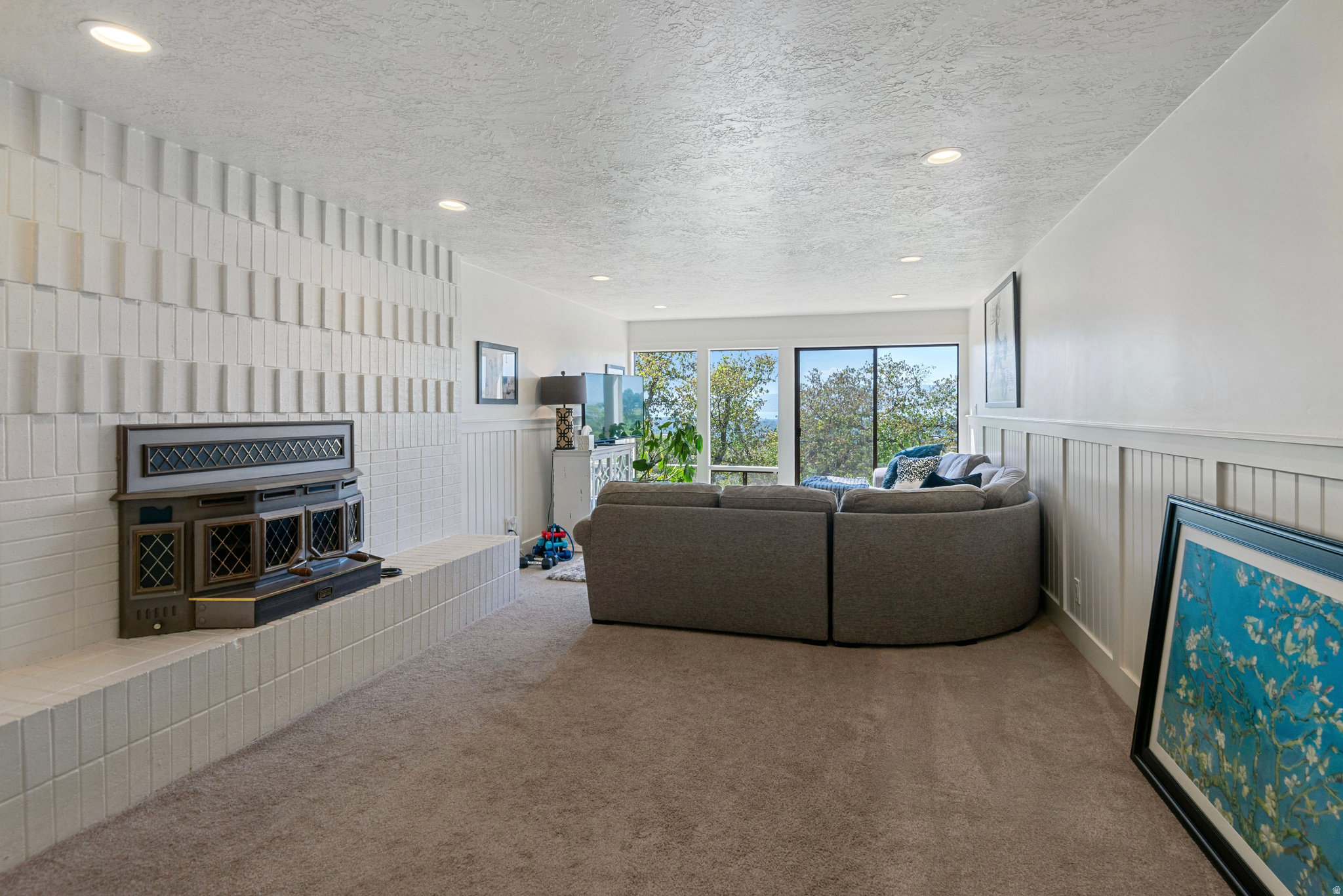 OAK HILLS - Residential
