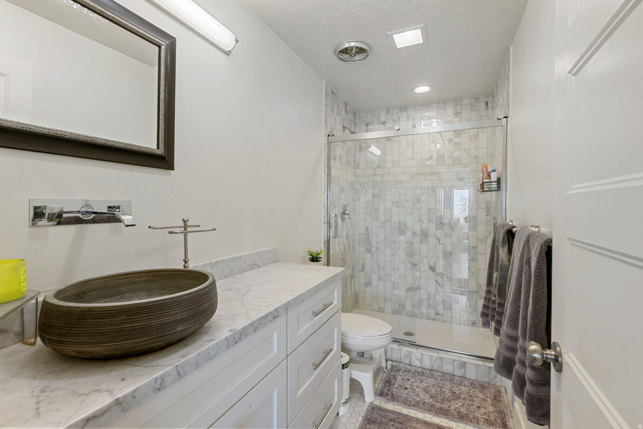 OAK HILLS - Residential