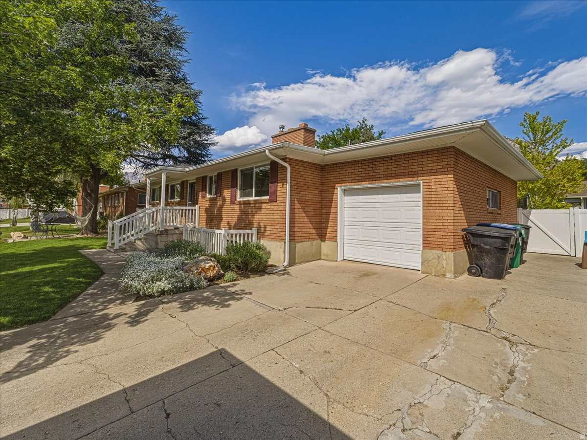 PLEASANT VILLAGE - Residential