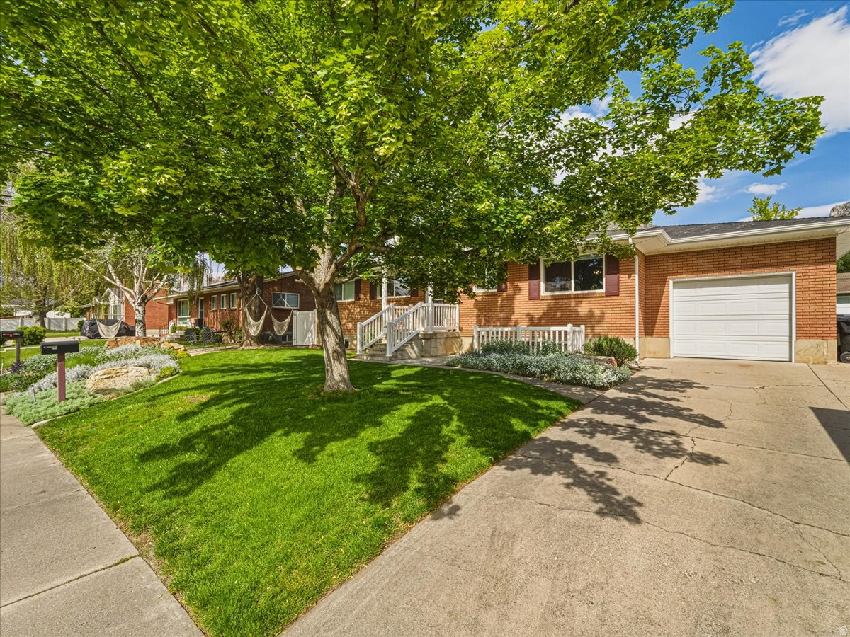 PLEASANT VILLAGE - Residential