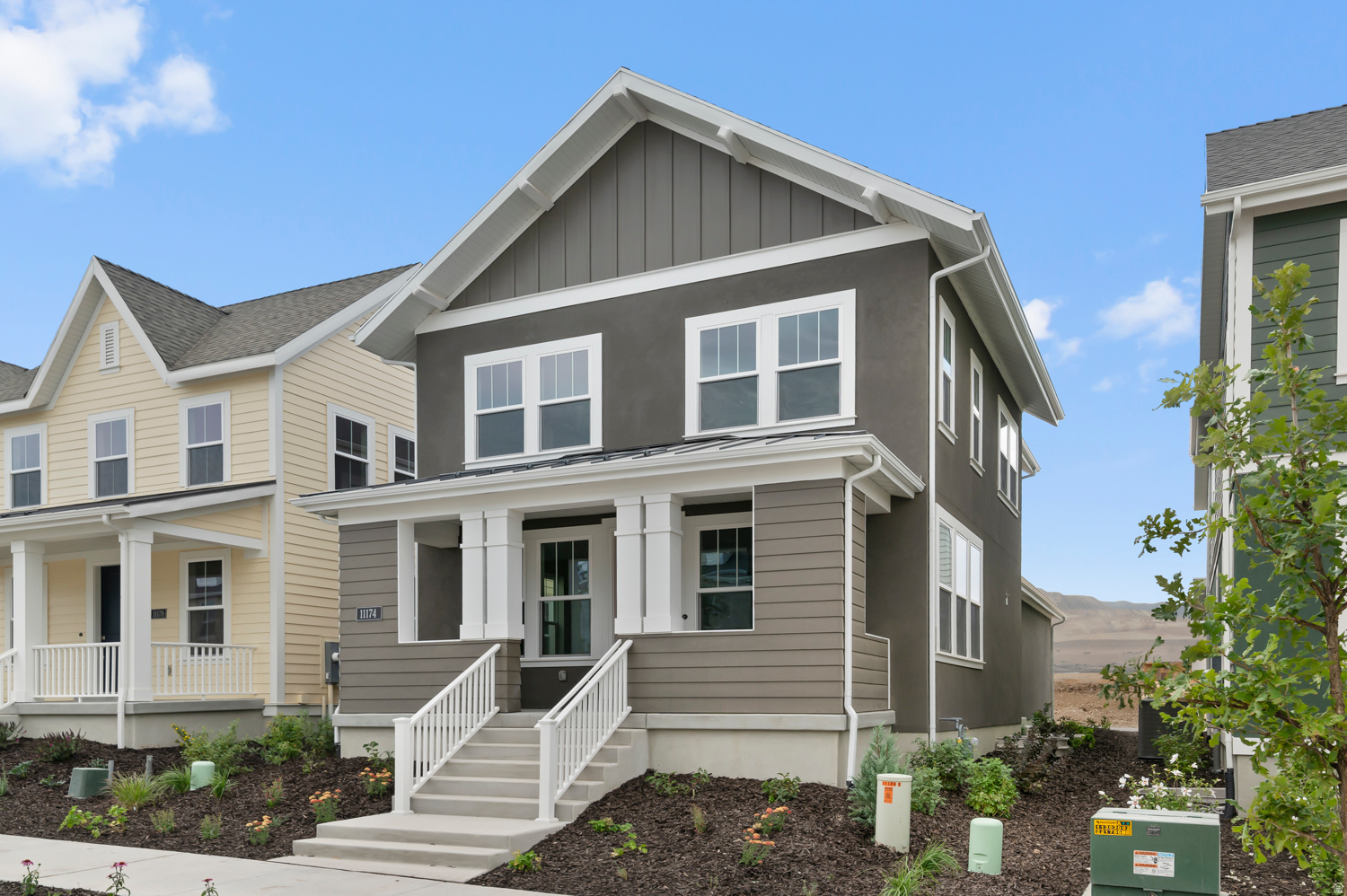 DAYBREAK CASCADES 400 - Residential