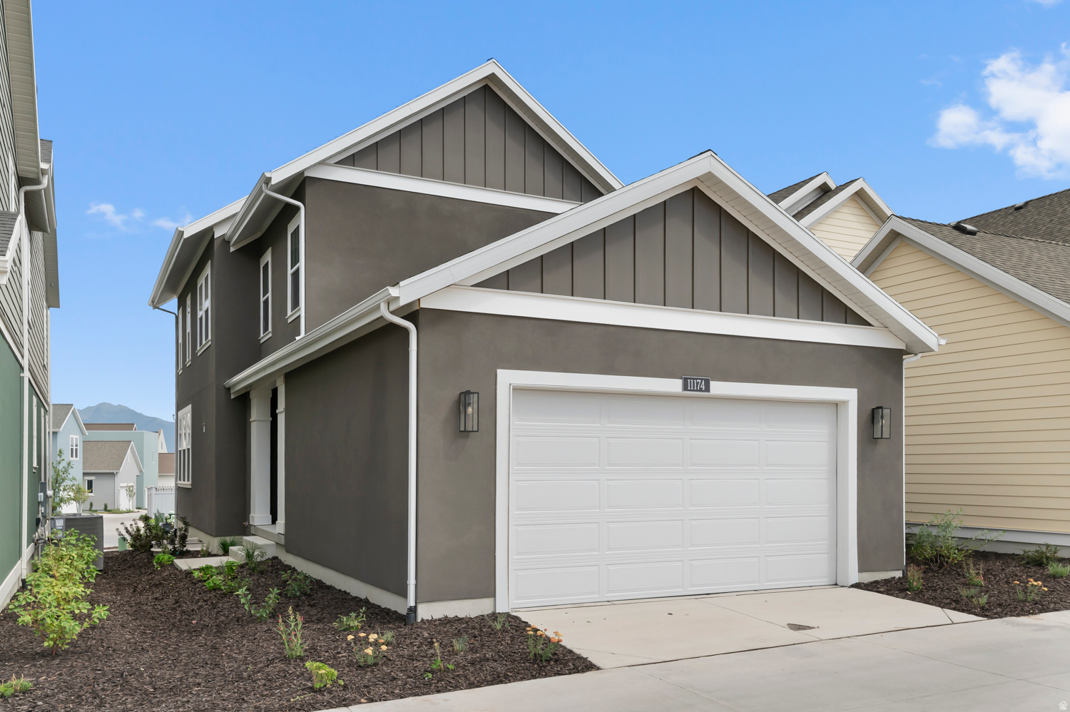 DAYBREAK CASCADES 400 - Residential