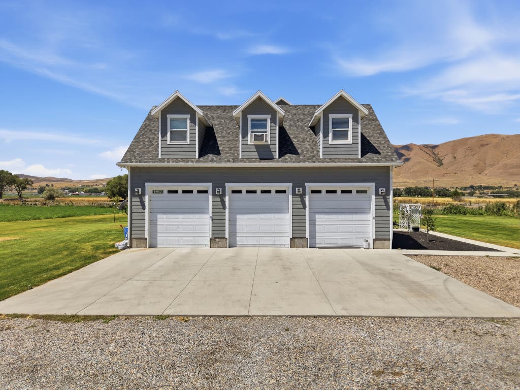 Photo of 5207 W 9600 S, Payson, UT 84651 (MLS # 2174281)