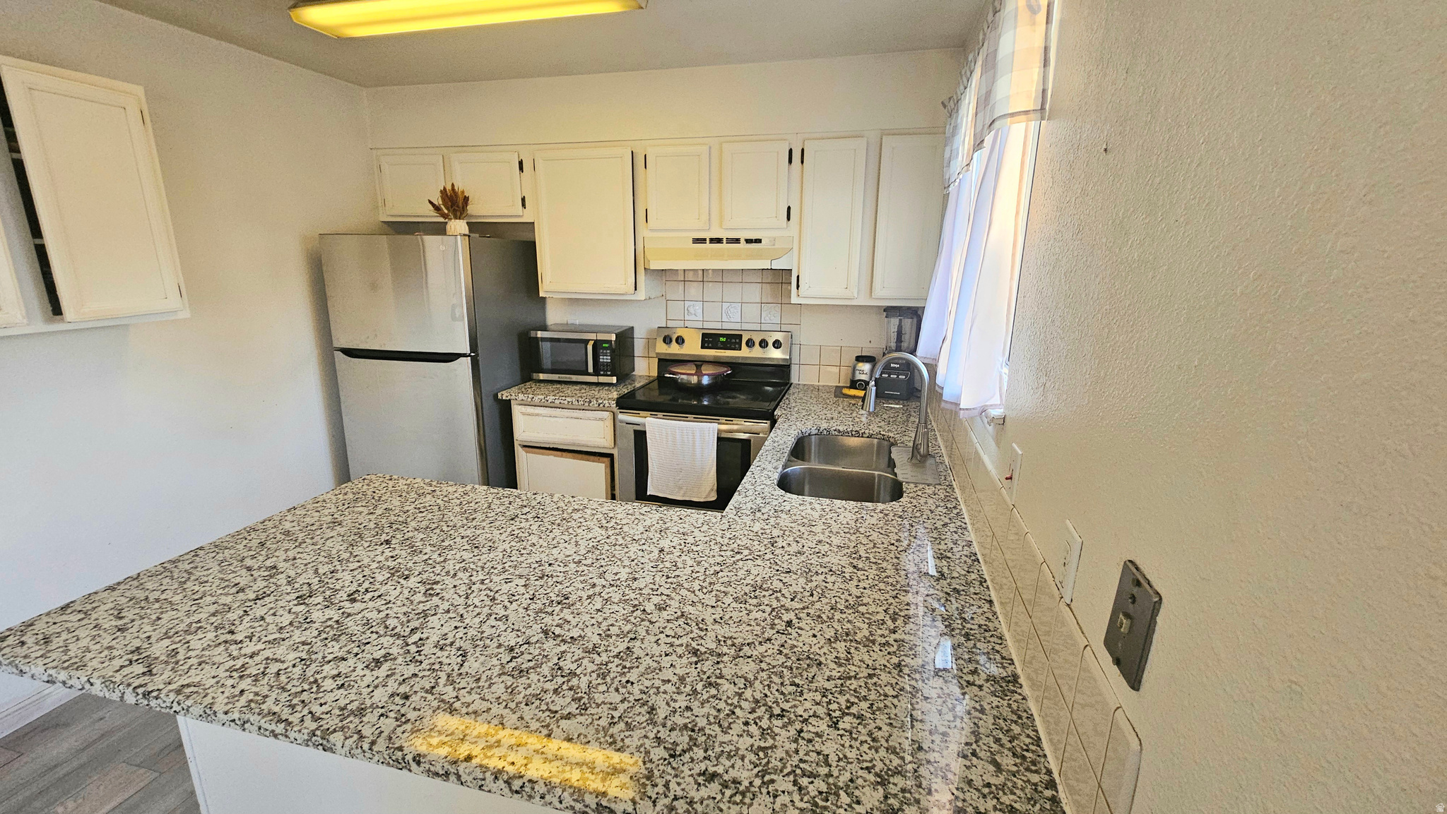 LAKEWOOD - Residential