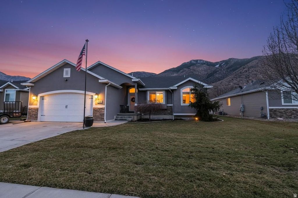 Photo for 1532 N 825 E, North Ogden, UT 84404 (MLS # 2139734)