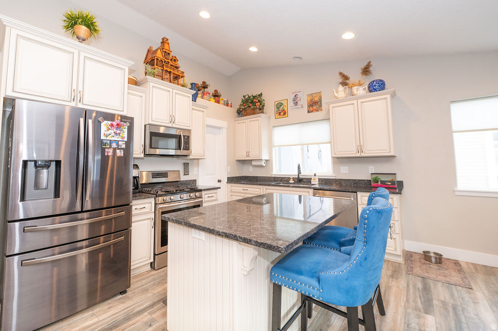 LEWIS PEAK - Residential