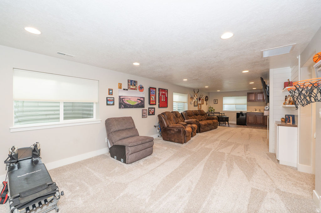 LEWIS PEAK - Residential