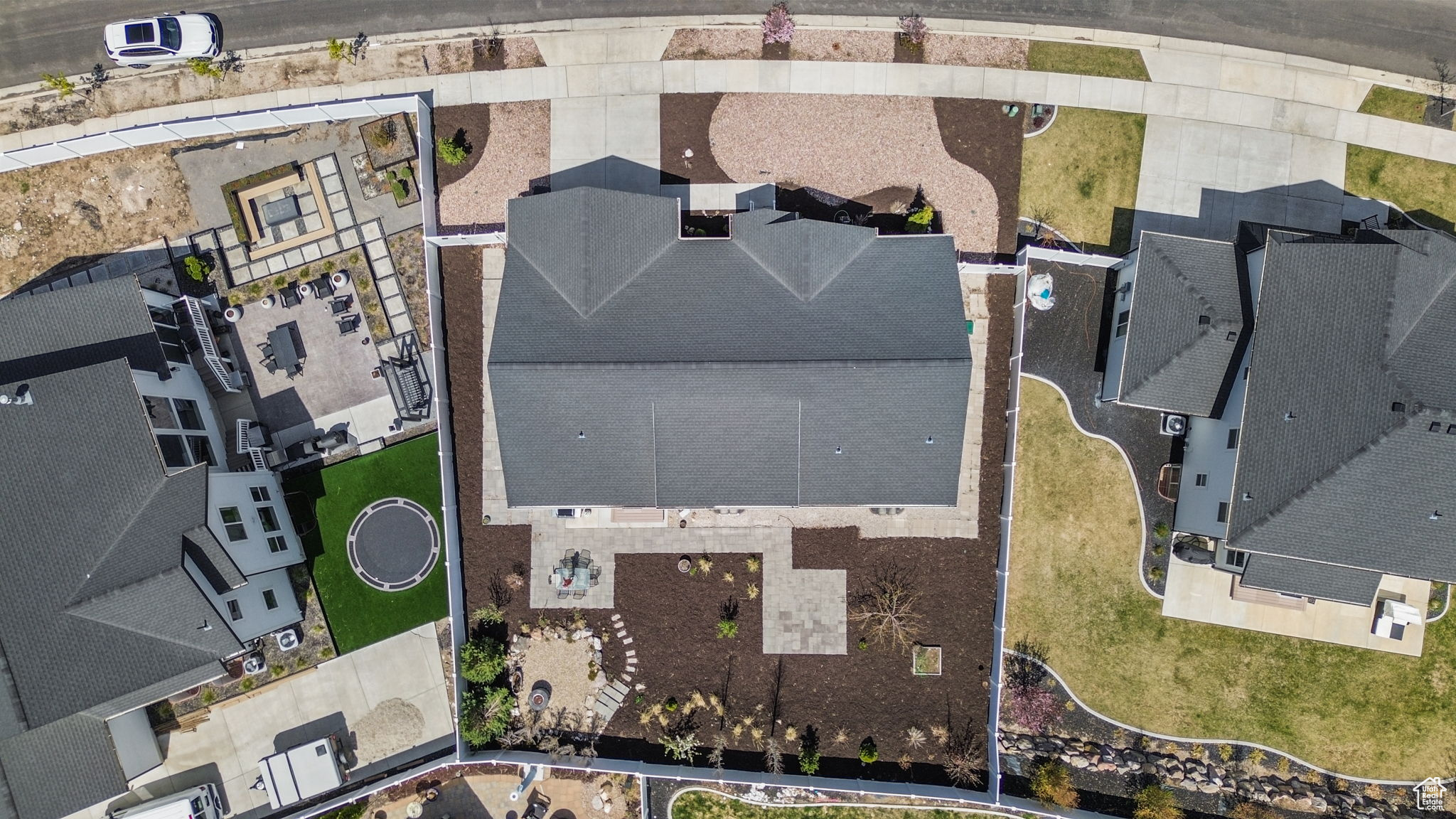 HIDDEN CANYON ESTATE - Residential