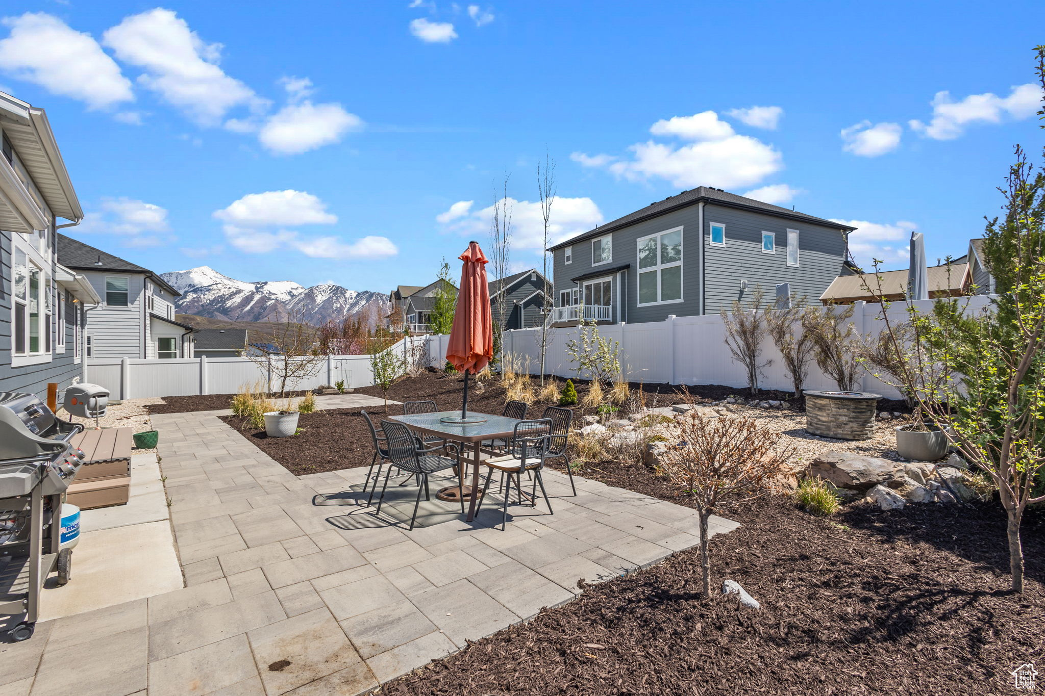 HIDDEN CANYON ESTATE - Residential