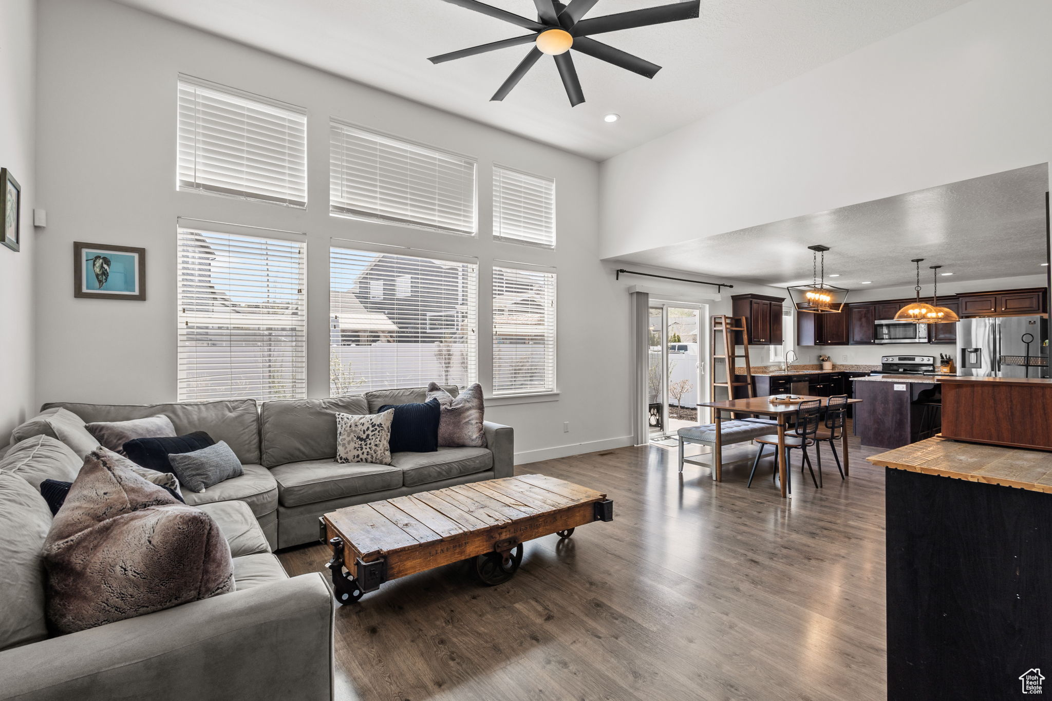 HIDDEN CANYON ESTATE - Residential