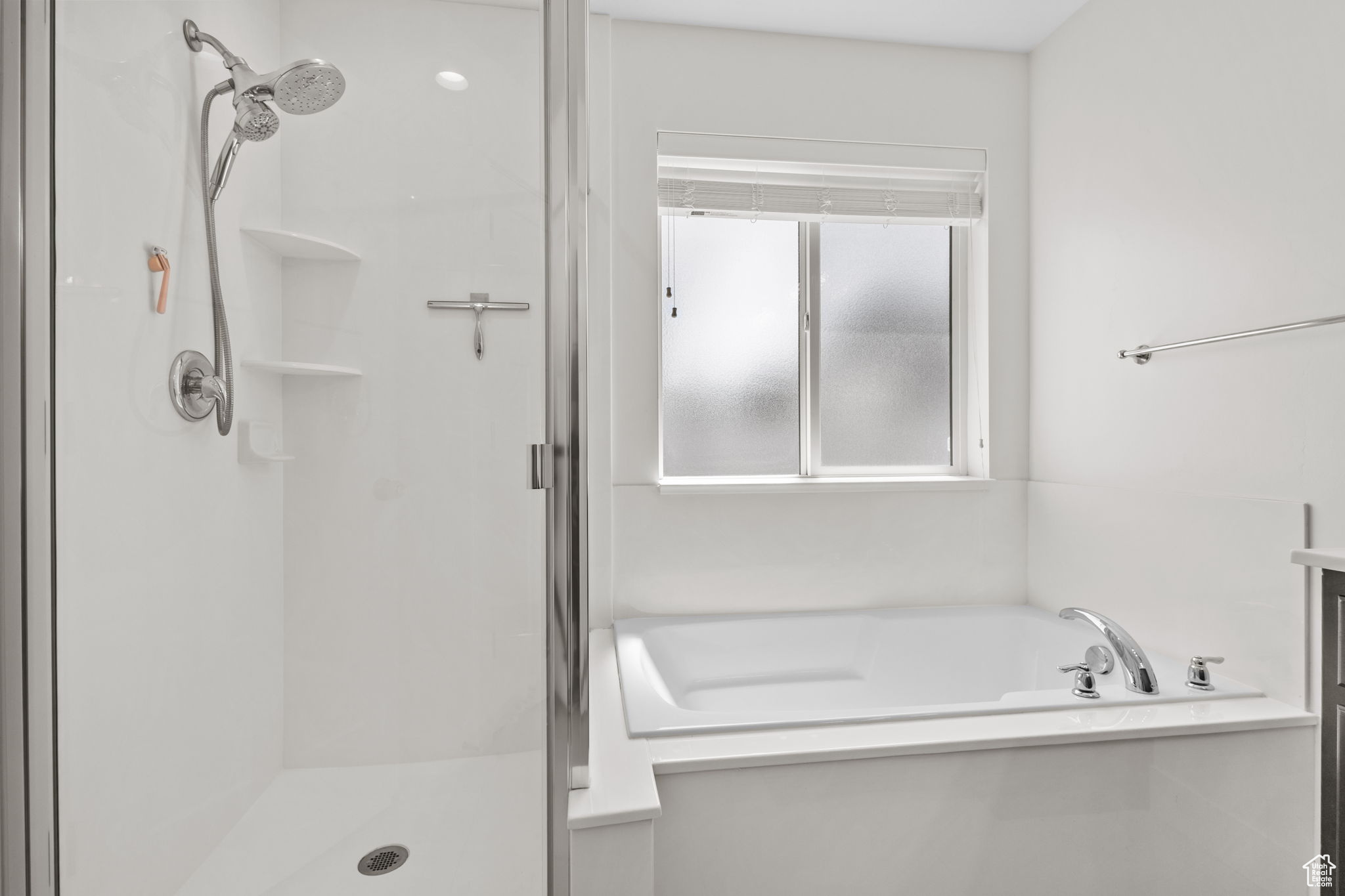 HIDDEN CANYON ESTATE - Residential