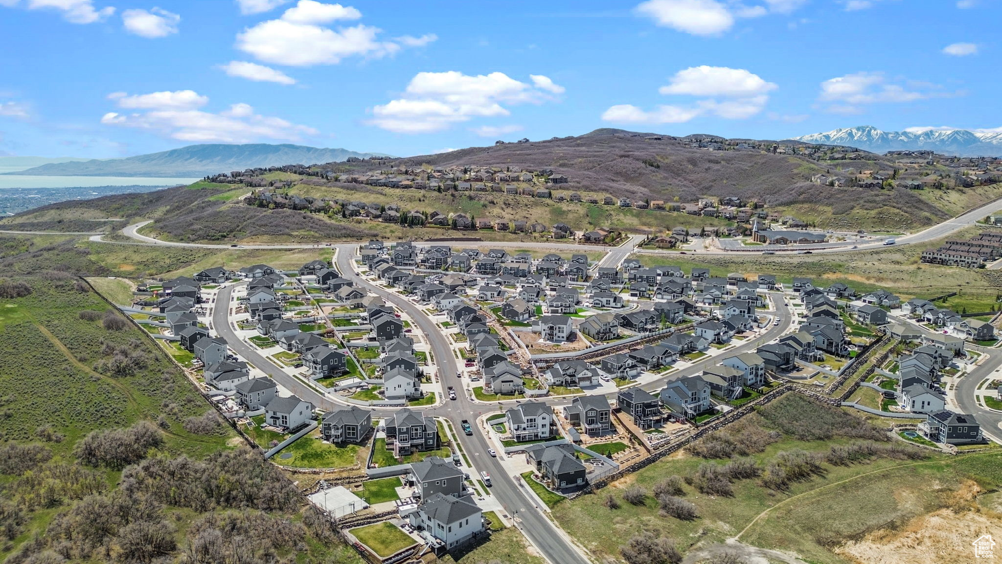 HIDDEN CANYON ESTATE - Residential