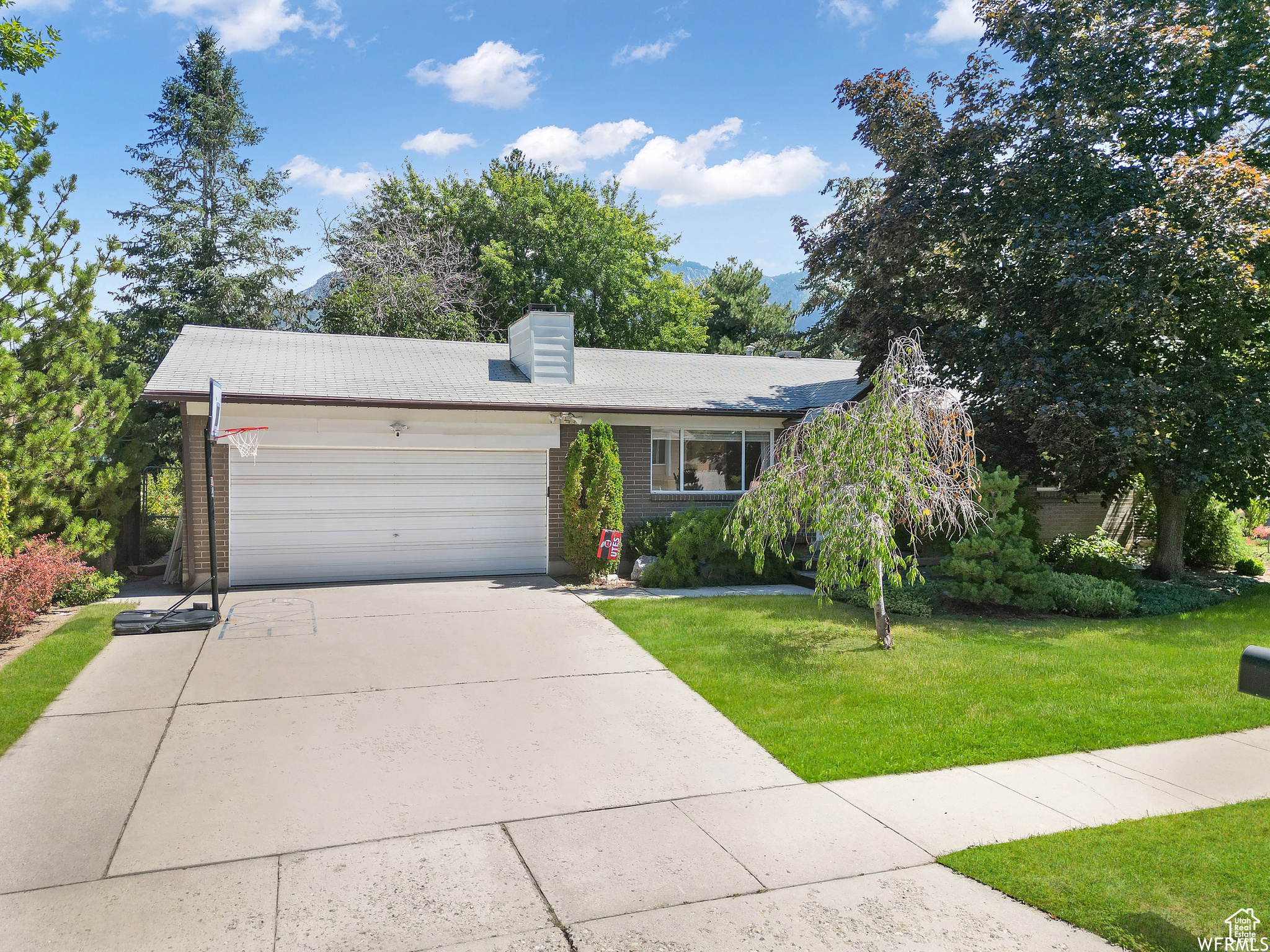 11115 S Lynford Dr, Sandy, Utah image 3