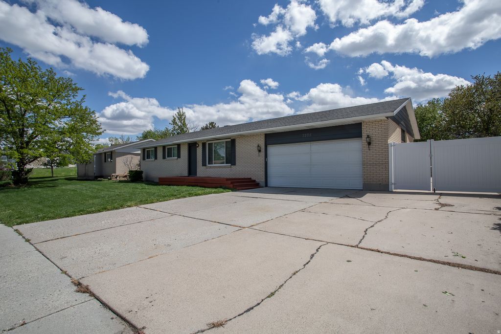 Photo of 3305 W PAULA ANN ST S, Taylorsville, UT 84129 (MLS # 2151896)