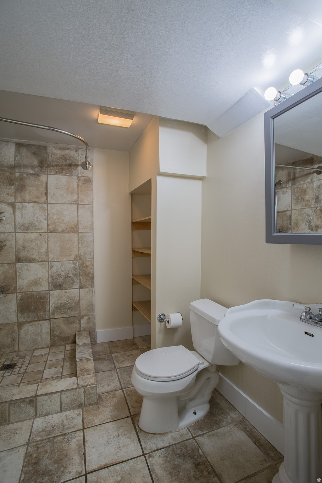 INDIAN VILLAGE SOUTH SUB - Residential