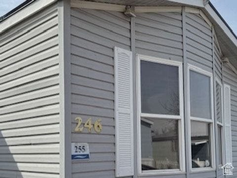 Tiny photo for 246 N GALAHAD ST E, North Salt Lake, UT 84054 (MLS # 2106834)