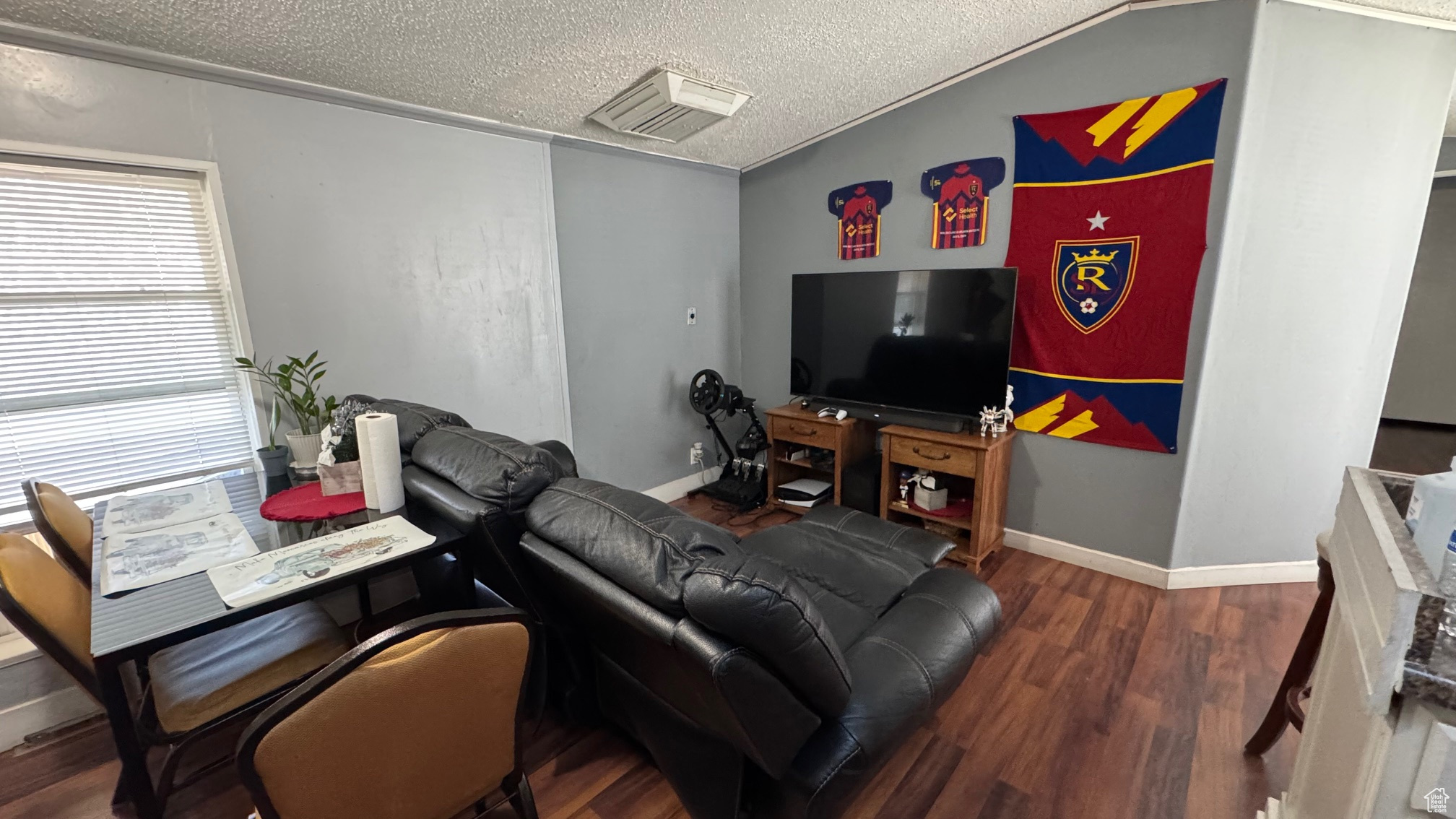 CAMELOT - Residential