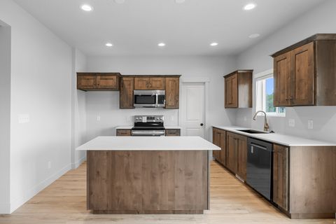 Tiny photo for 1640 S SAGEBERRY DR #SH336, Santaquin, UT 84655 (MLS # 2131754)