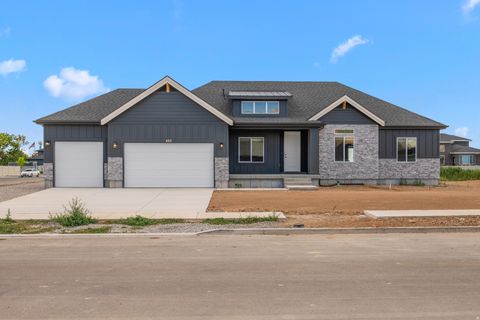 Photo of 1640 S SAGEBERRY DR #SH336, Santaquin, UT 84655 (MLS # 2131754)