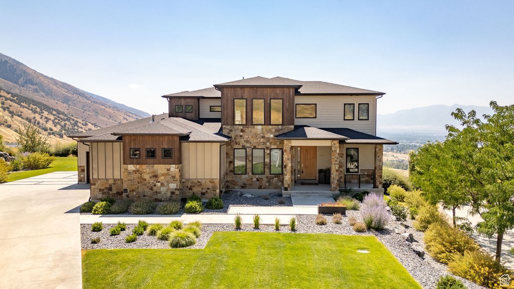 Photo of 2835 NAOMI CIR, North Logan, UT 84341 (MLS # 2103383)