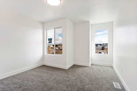 Tiny photo for 1667 W 2770 S #206, Syracuse, UT 84075 (MLS # 2137586)