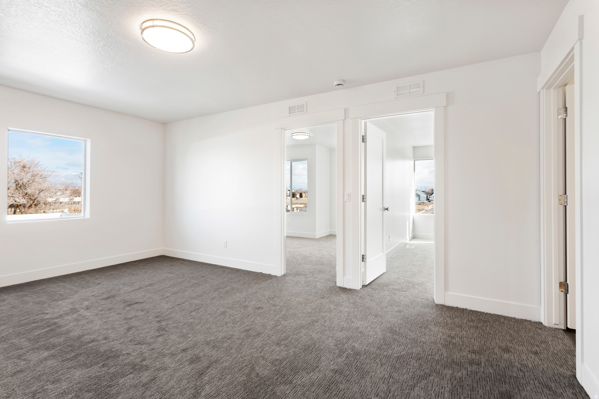 RC'S PARKWEST - Residential