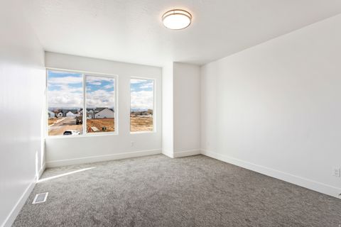 Tiny photo for 1667 W 2770 S #206, Syracuse, UT 84075 (MLS # 2137586)