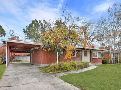 Photo of 2765 S 2100 E, Salt Lake City, UT 84109 (MLS # 2122827)