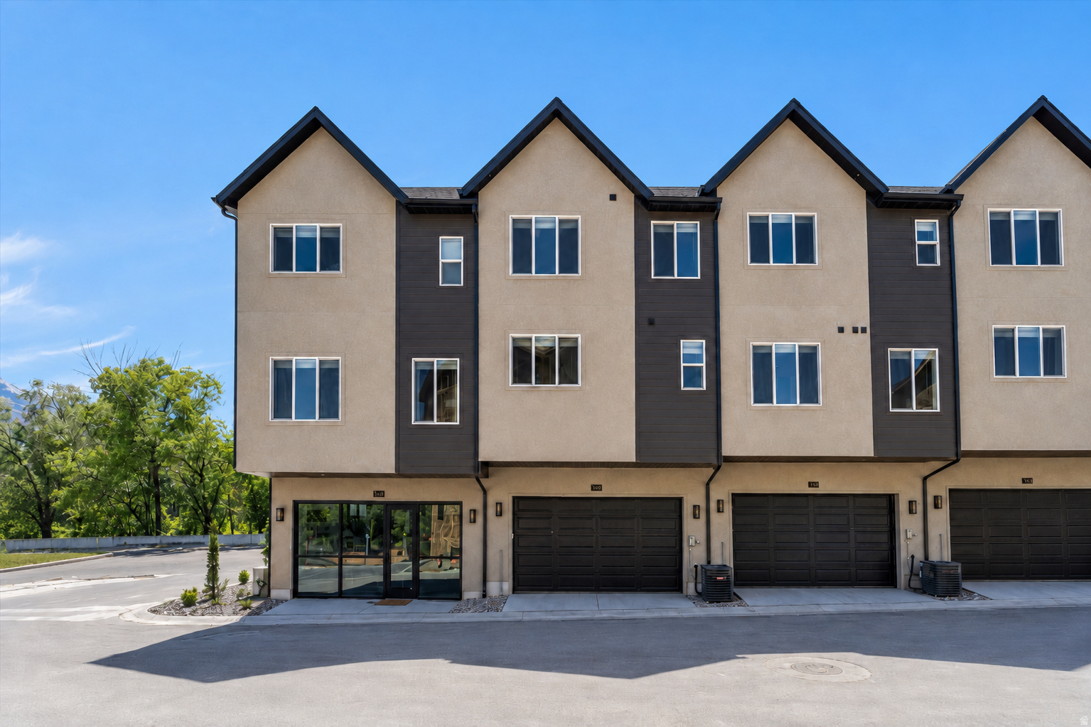 COTTONWOOD CREEK TOWNHOMES - Residential