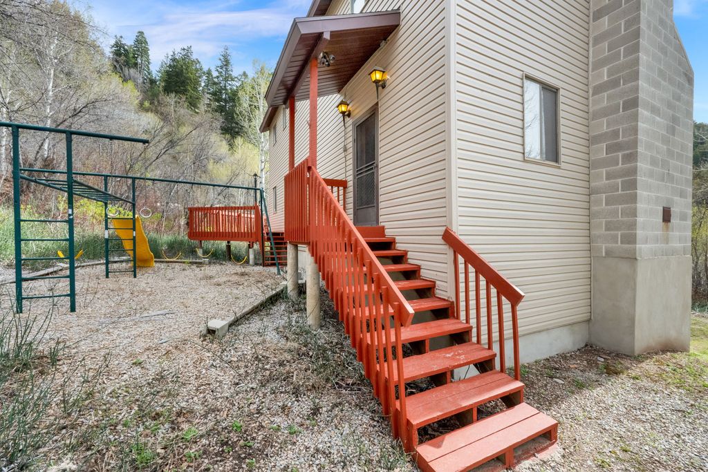 Photo of 7188 E PARKER RD #320, Salt Lake City, UT 84109 (MLS # 2153162)