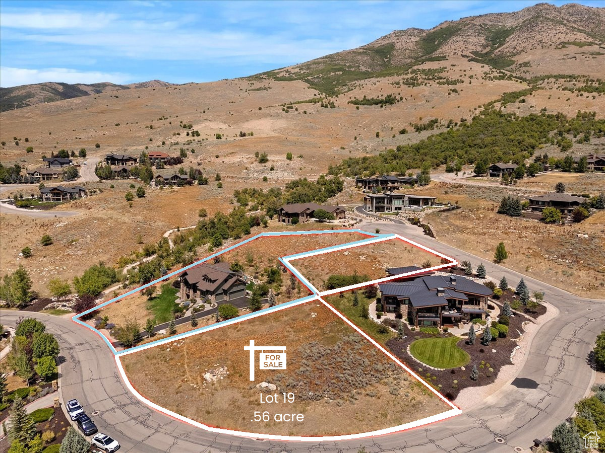 THE HIGHLANDS - Land