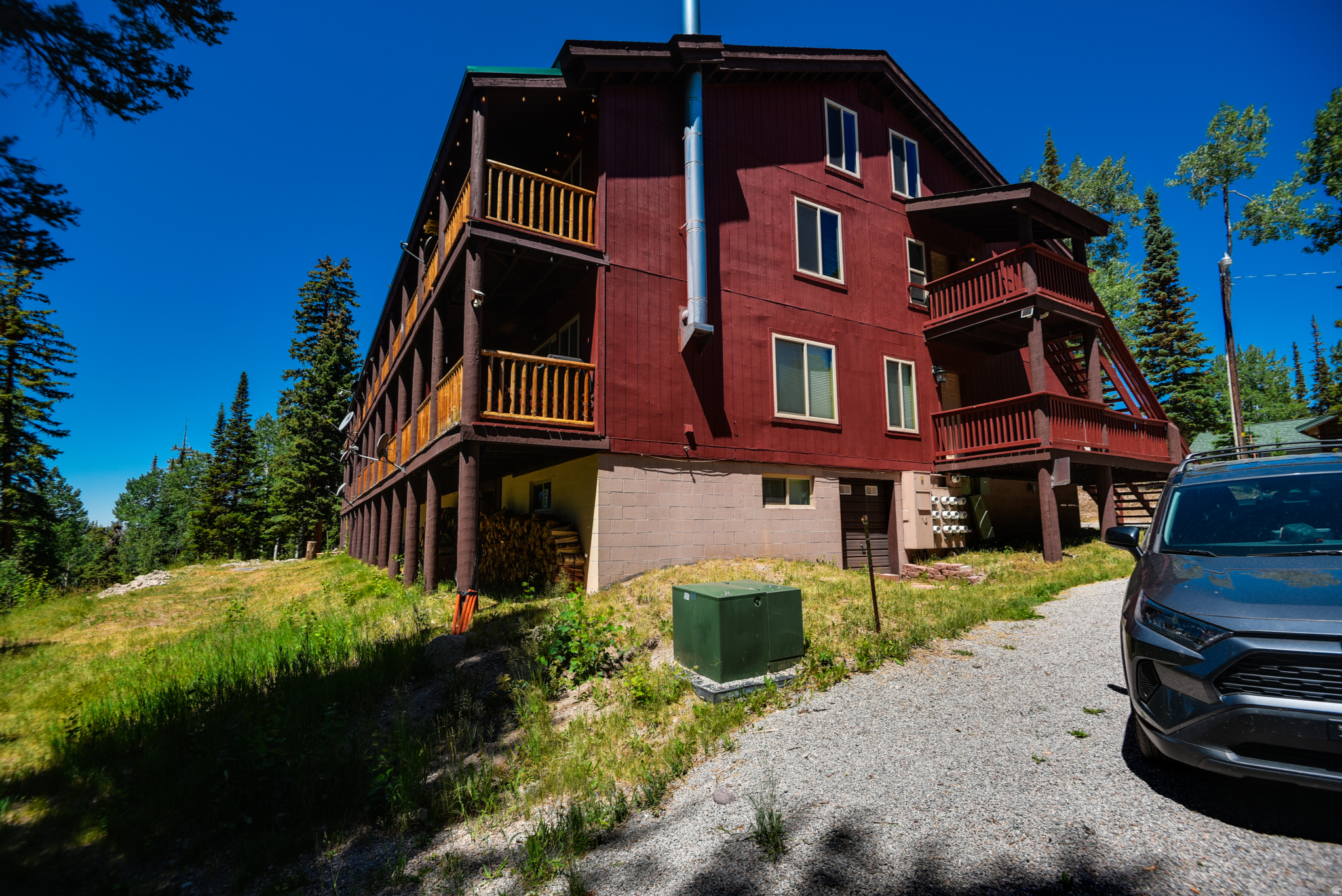 SNOWFLAKE CONDOS - Residential