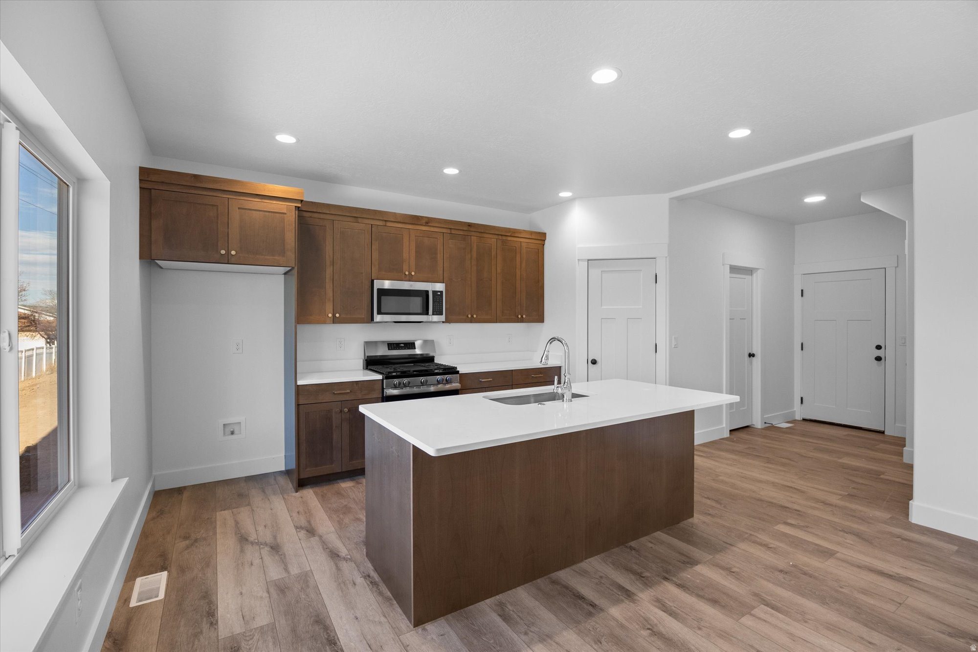 GAGE CANYON - Residential