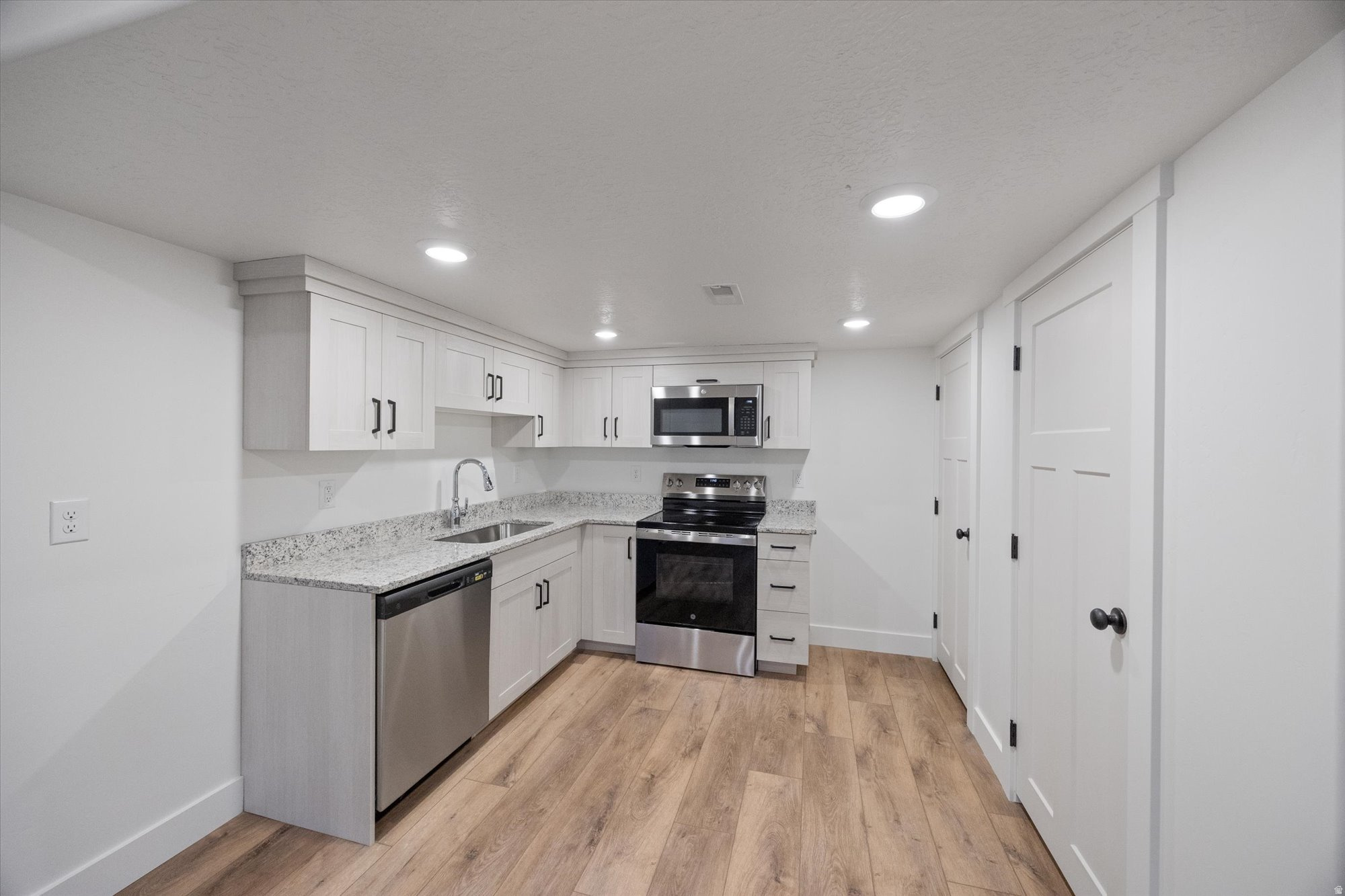 GAGE CANYON - Residential