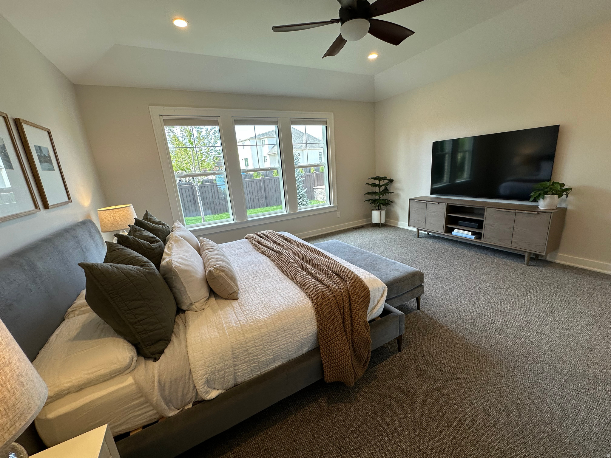 AUTUMN CREST PHASE 1 - Residential