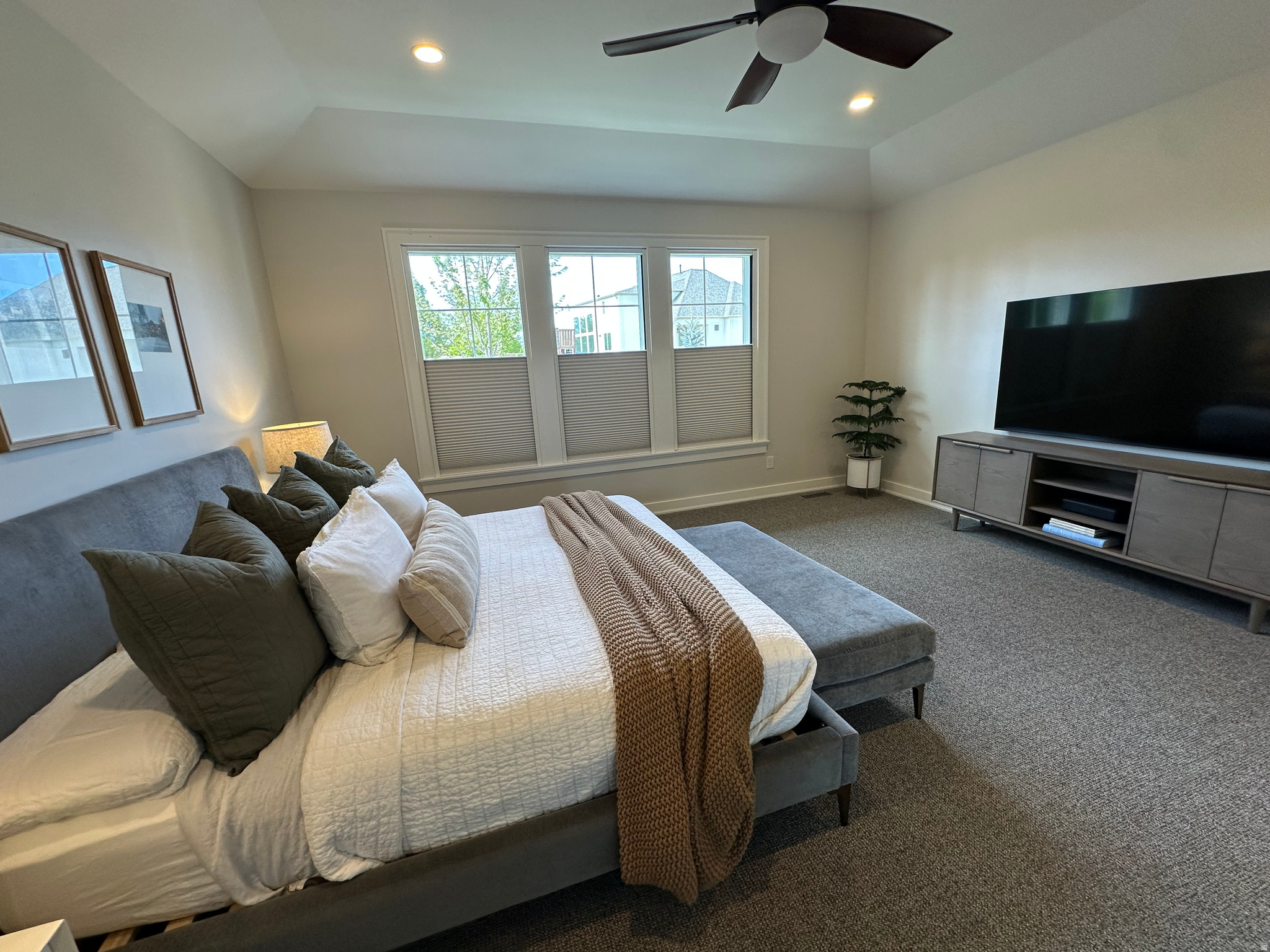 AUTUMN CREST PHASE 1 - Residential