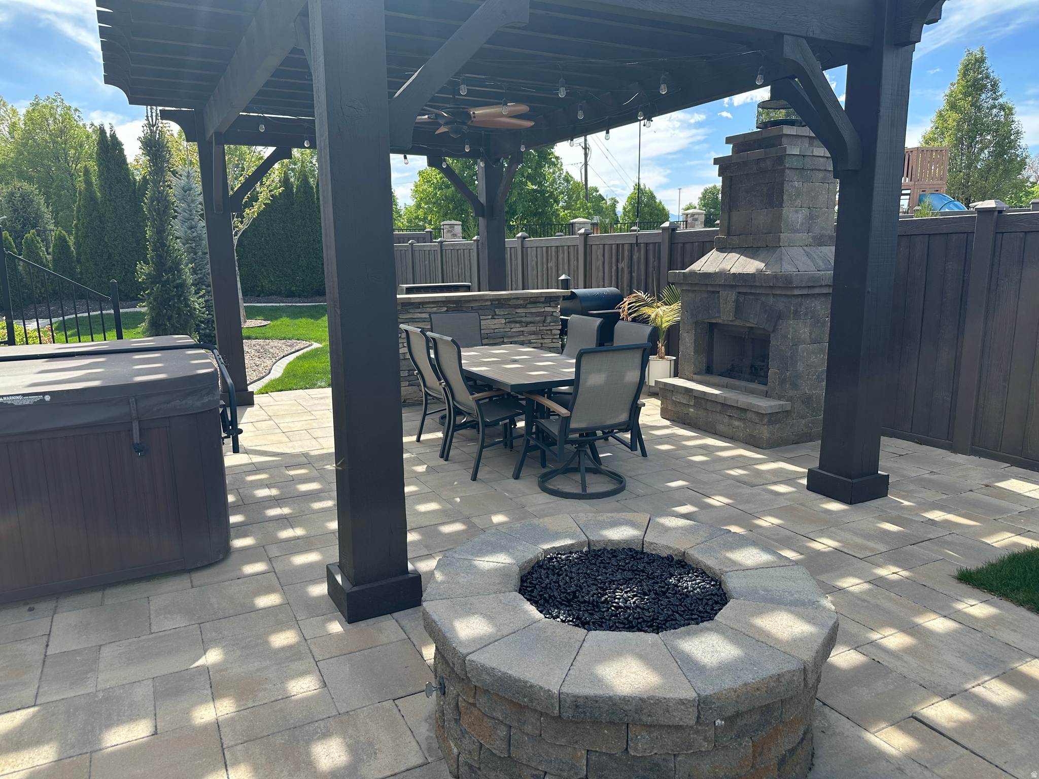 AUTUMN CREST PHASE 1 - Residential