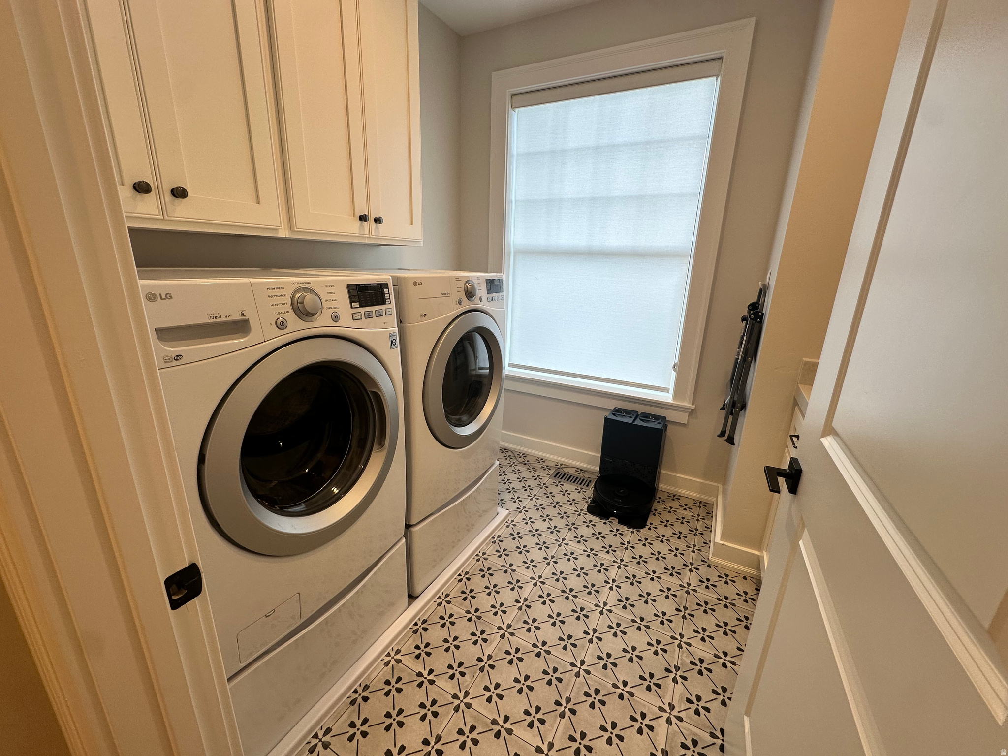 AUTUMN CREST PHASE 1 - Residential