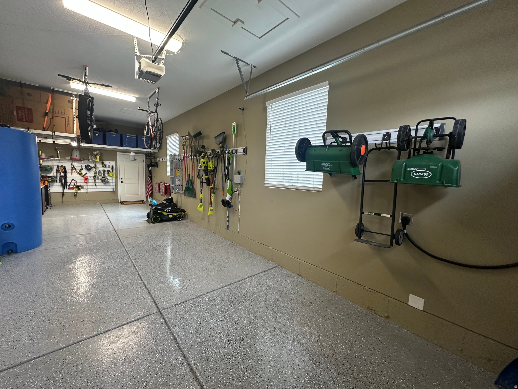 AUTUMN CREST PHASE 1 - Residential