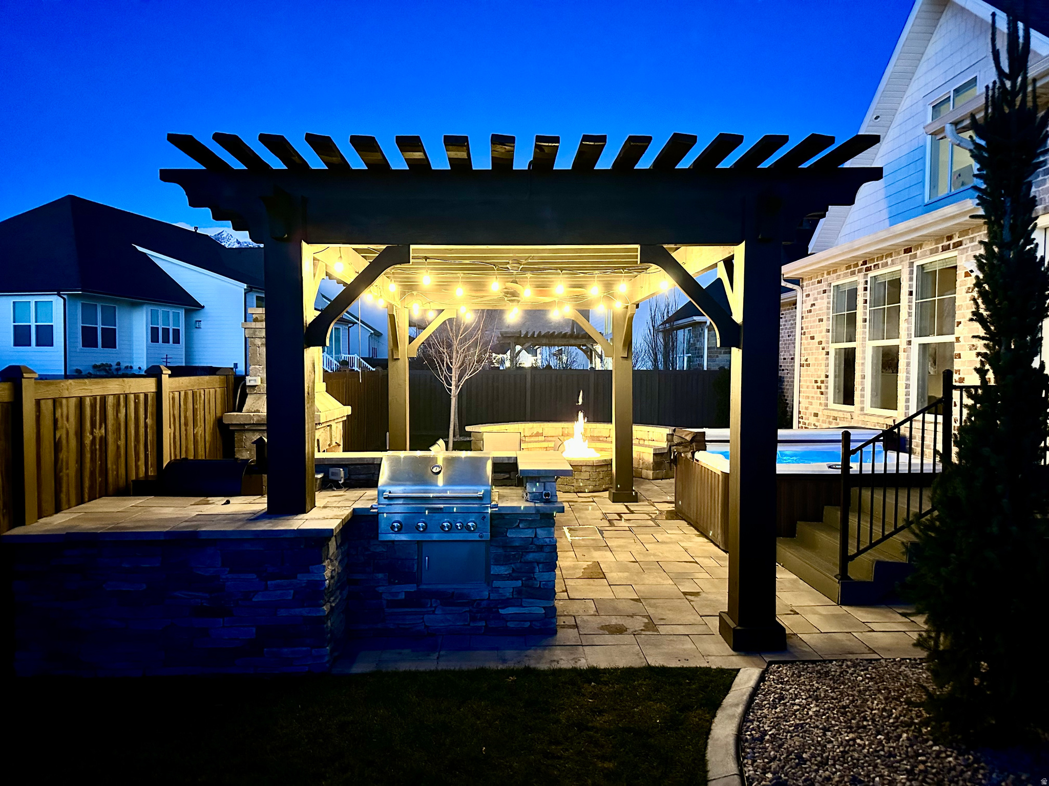 AUTUMN CREST PHASE 1 - Residential