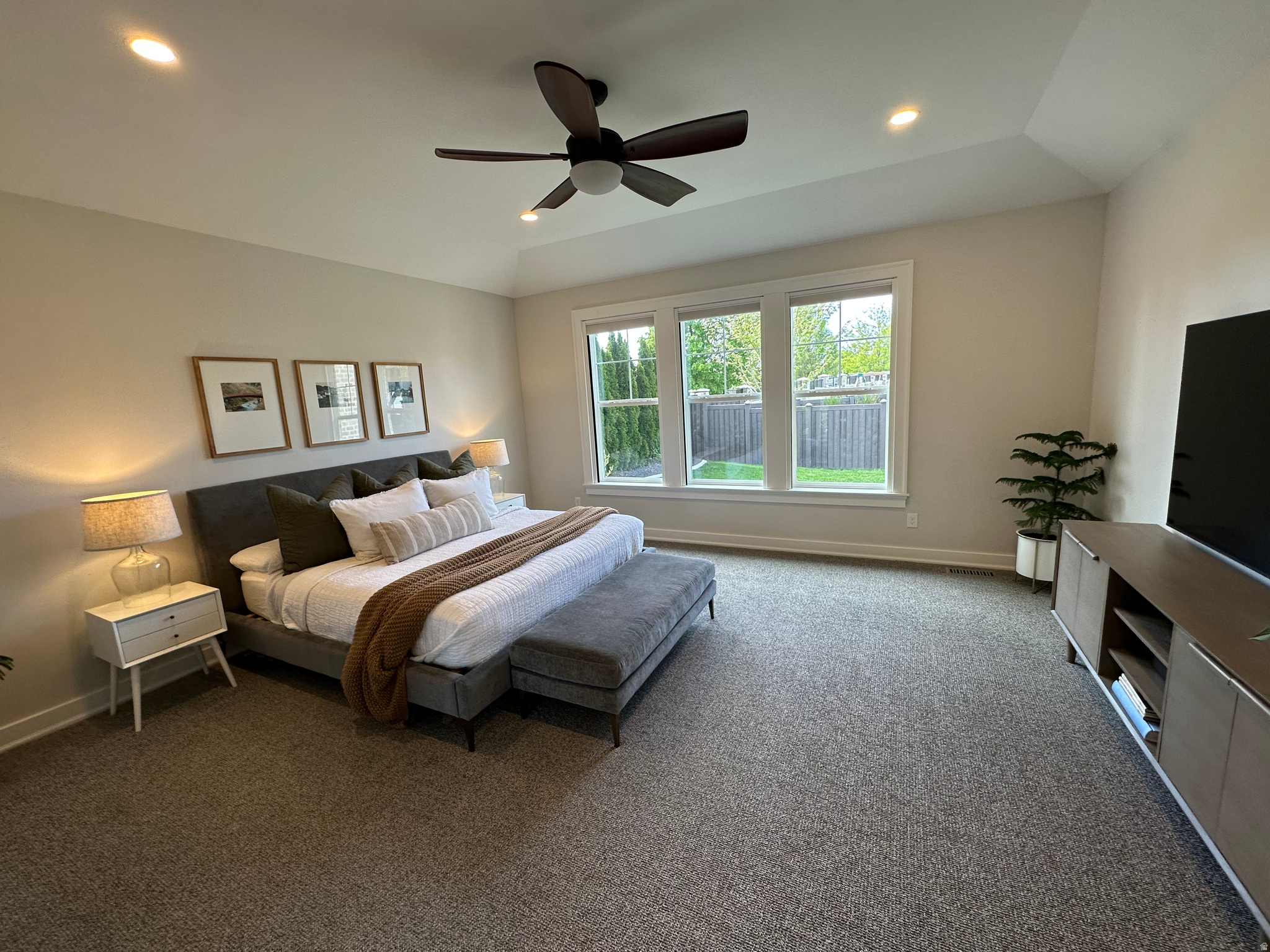 AUTUMN CREST PHASE 1 - Residential