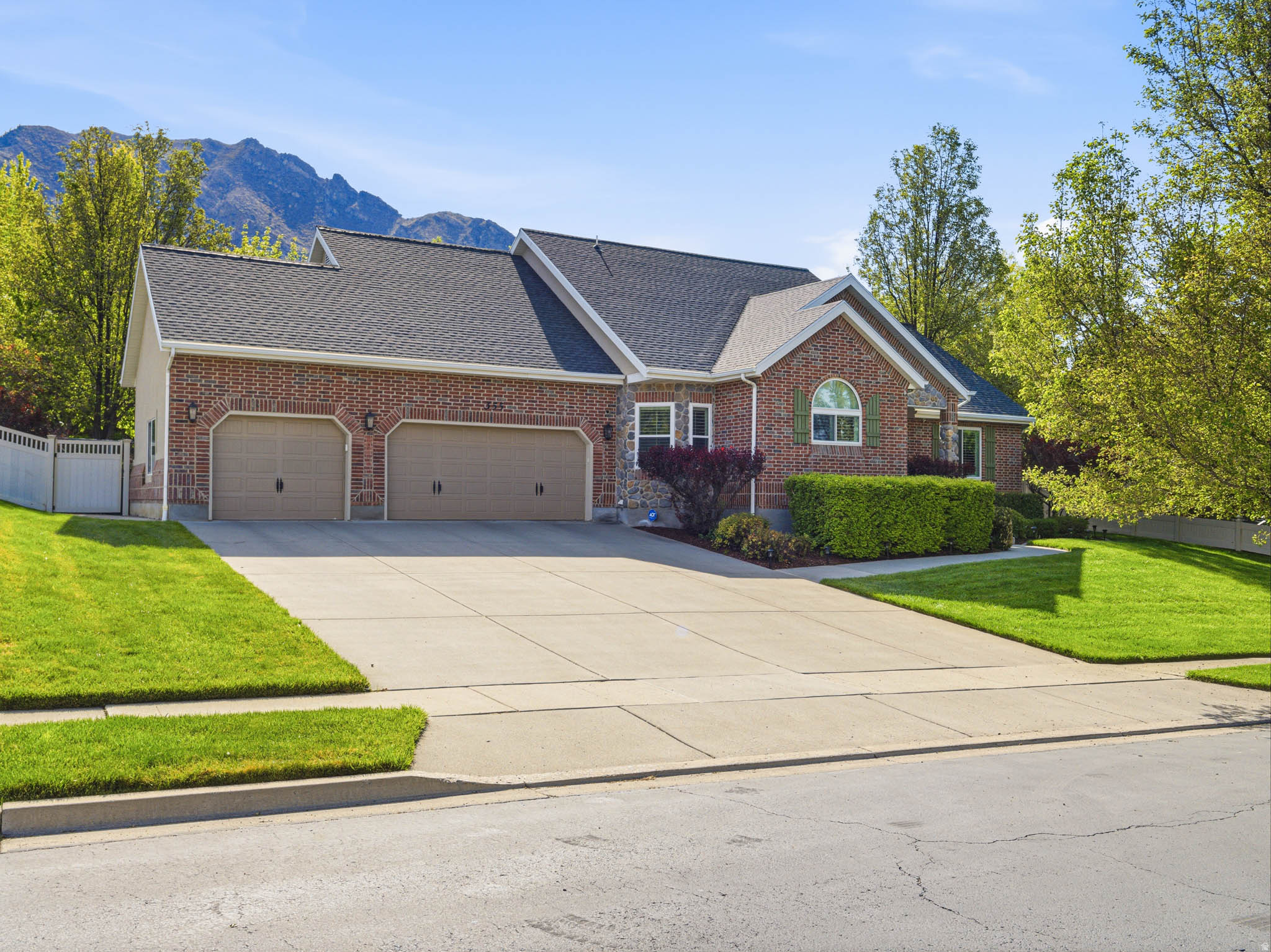 SILVER LEAF - Residential