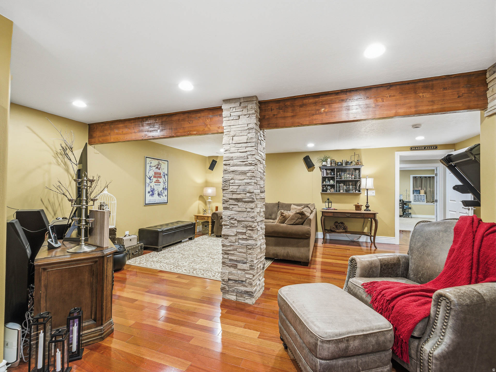 SILVER LEAF - Residential