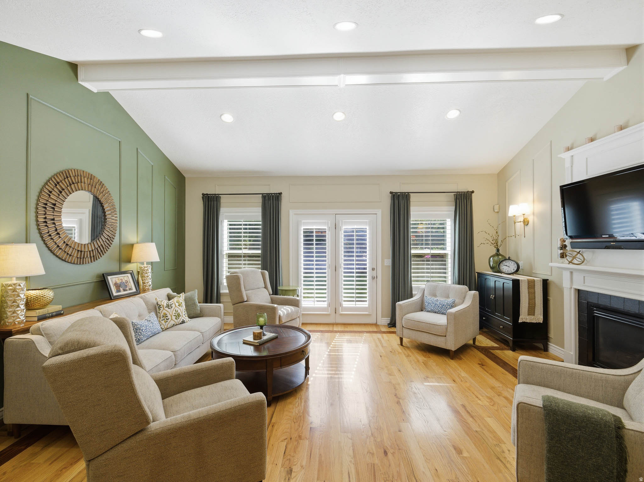 SILVER LEAF - Residential