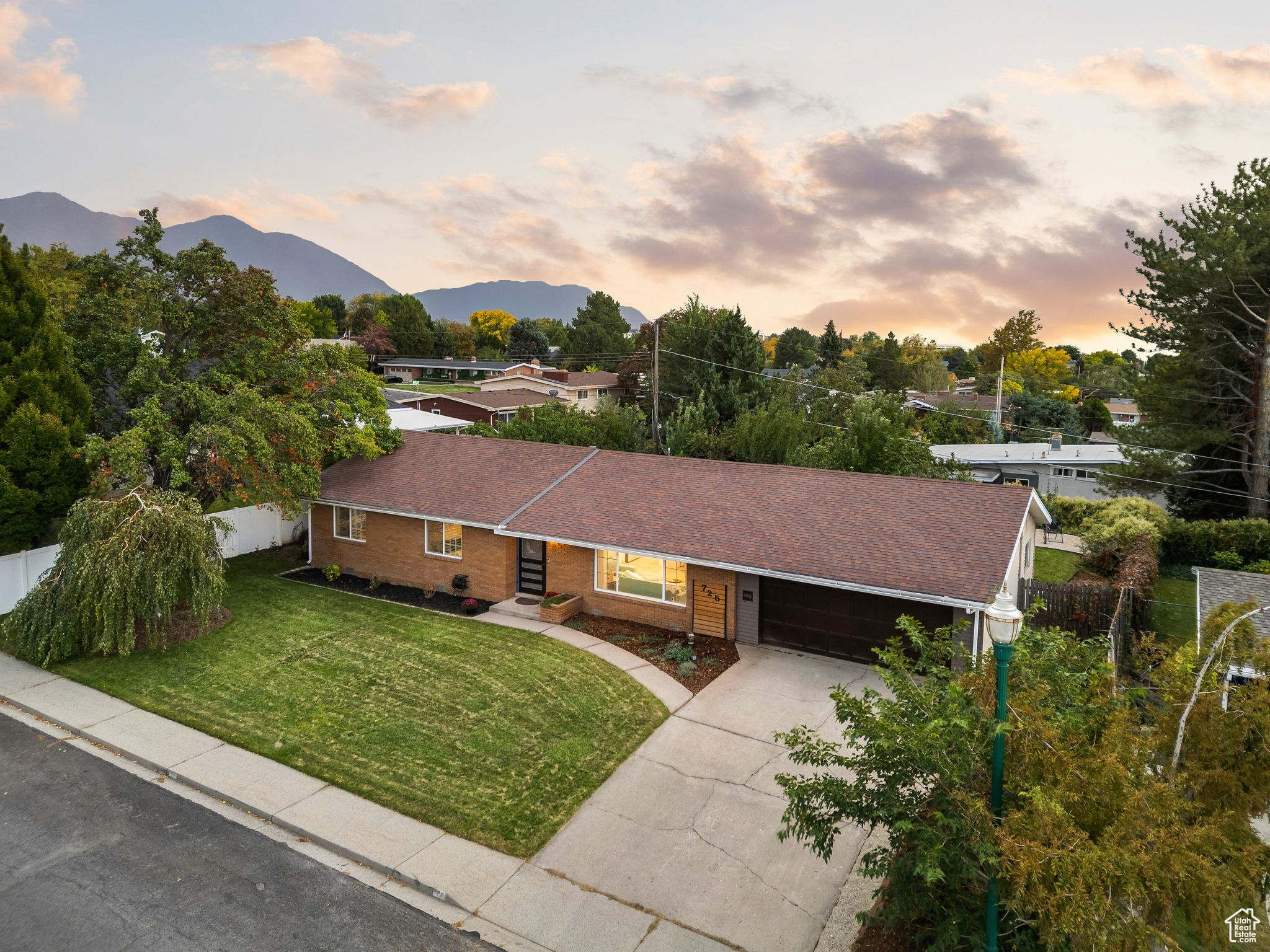 SUNSET VISTA - Residential