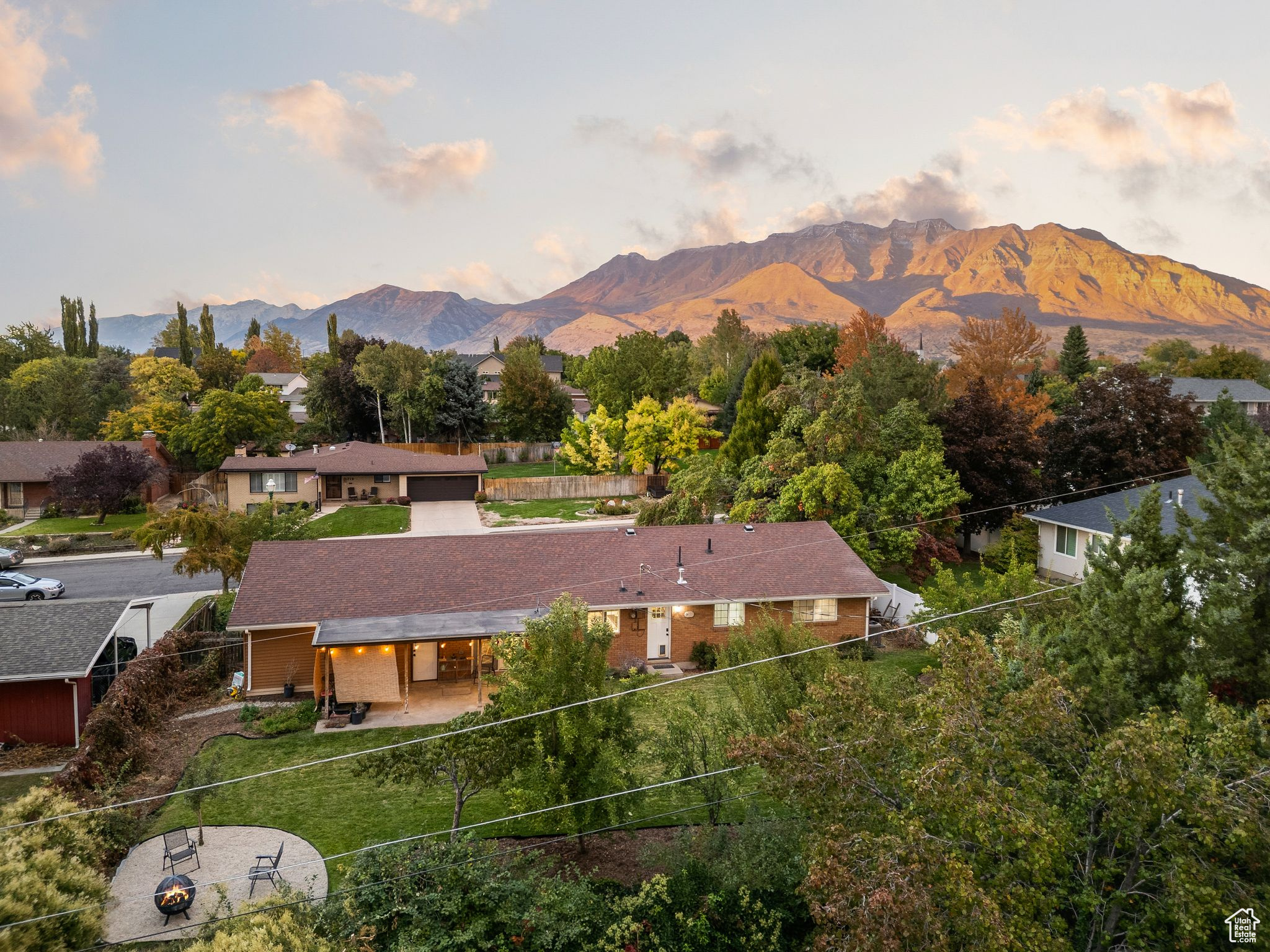 SUNSET VISTA - Residential