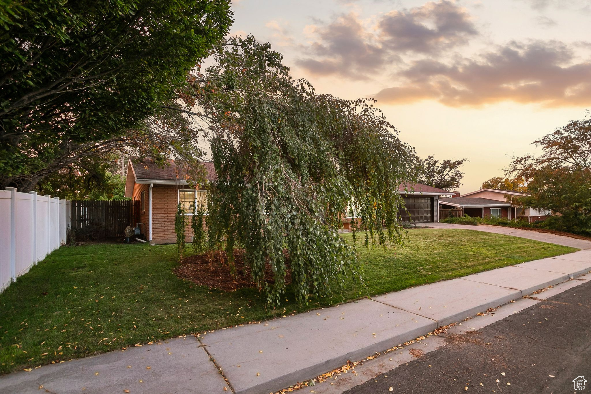 SUNSET VISTA - Residential